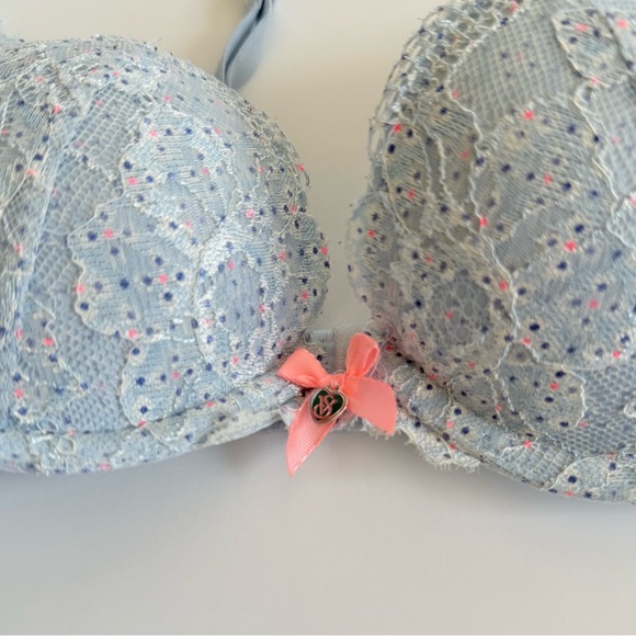 Victoria’s Secret Body by Victoria Push Up Bra size 32B in Blue and Pink - Picture 2 of 4